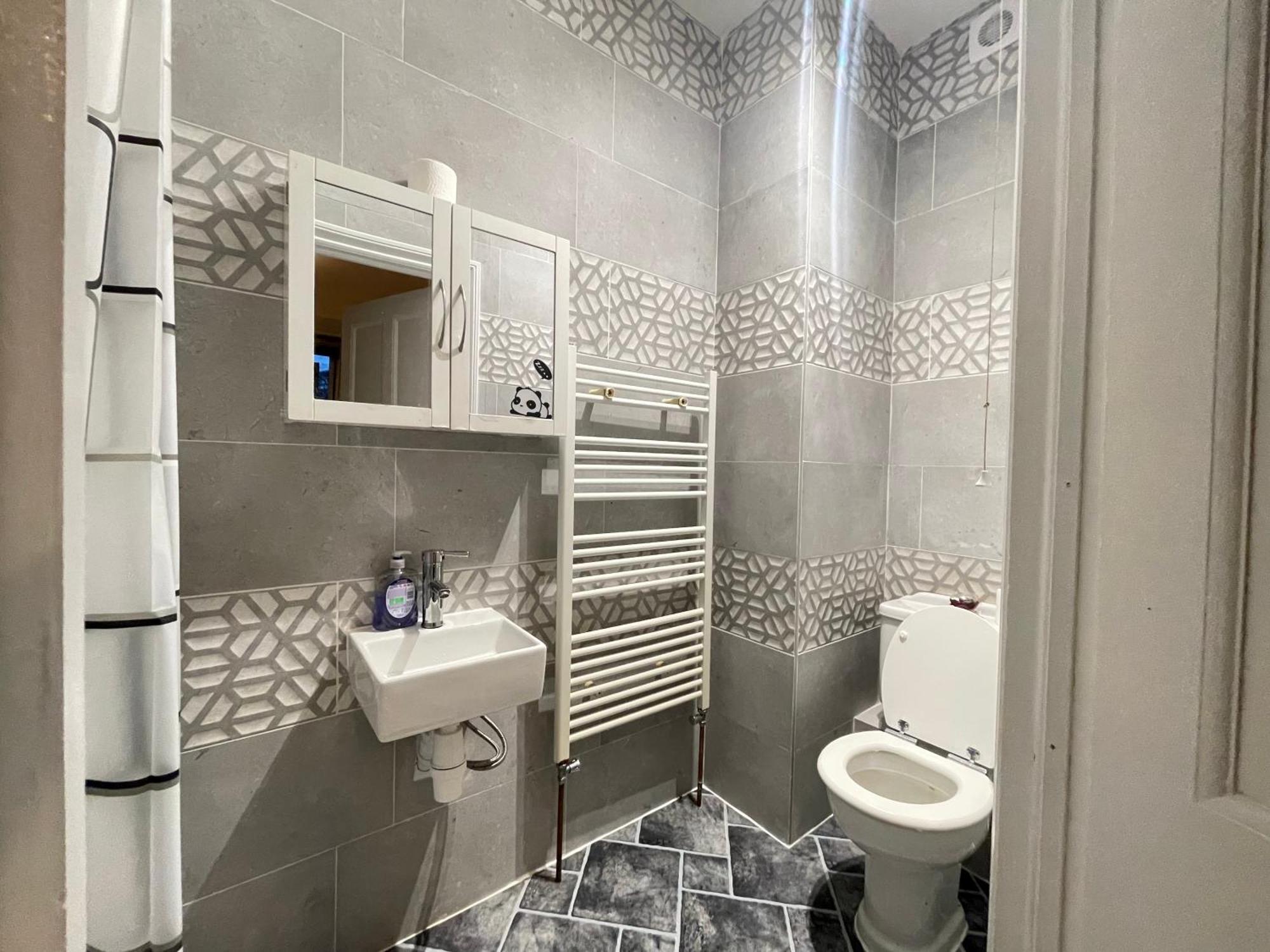 Room With Private Bathroom And Shared Kitchen Londres Extérieur photo